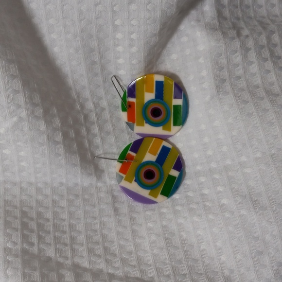 New Pierced Multicolor Earrings Cirricular Design - Picture 5 of 5